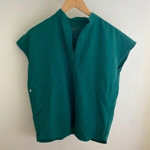 FIGS Rafaela oversized scrub top